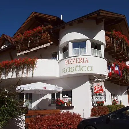 Rustica شقة كاونرتال