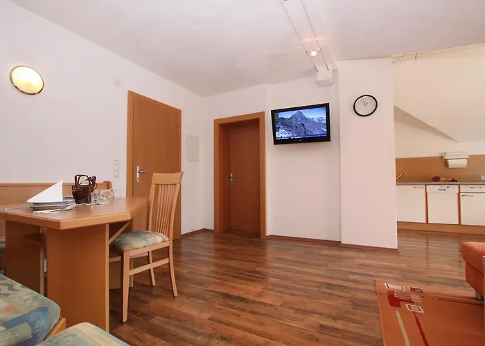 Rustica * カウナータール